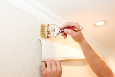 Pose de papier peint à Monts — revêtements muraux et toiles de verre
